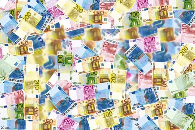 Co to jest cashback i jak z niego korzystać na zakupy-na-topie.pl?